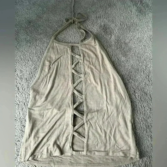 NWT Boohoo tan lightweight tie neck cropped halter top cut outs size large - Picture 2 of 9